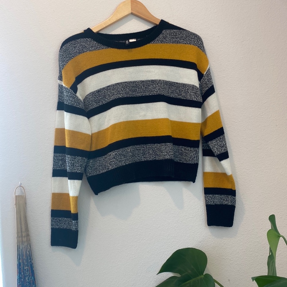 Soft cropped sweater, super cozy and warm